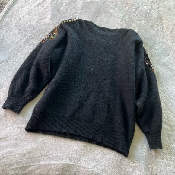 VINTAGE Carducci Jeweled Embroidered Rhinestones Lambswool Sweater - Picture 2 of 4